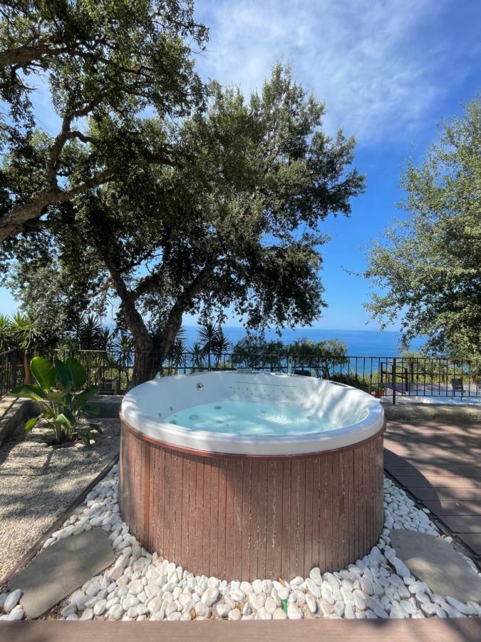 Villa Alice Santo Stefano di Camastra Eksteriør billede